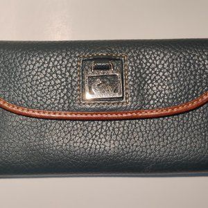 Dooney & Bourke Pebble Leather Continental Clutch Duck Wallet